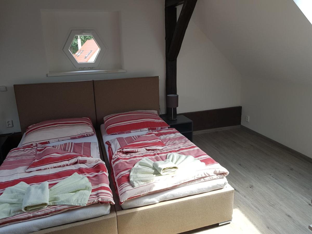 Apartmany Pod Klasterem Kladruby  Bagian luar foto